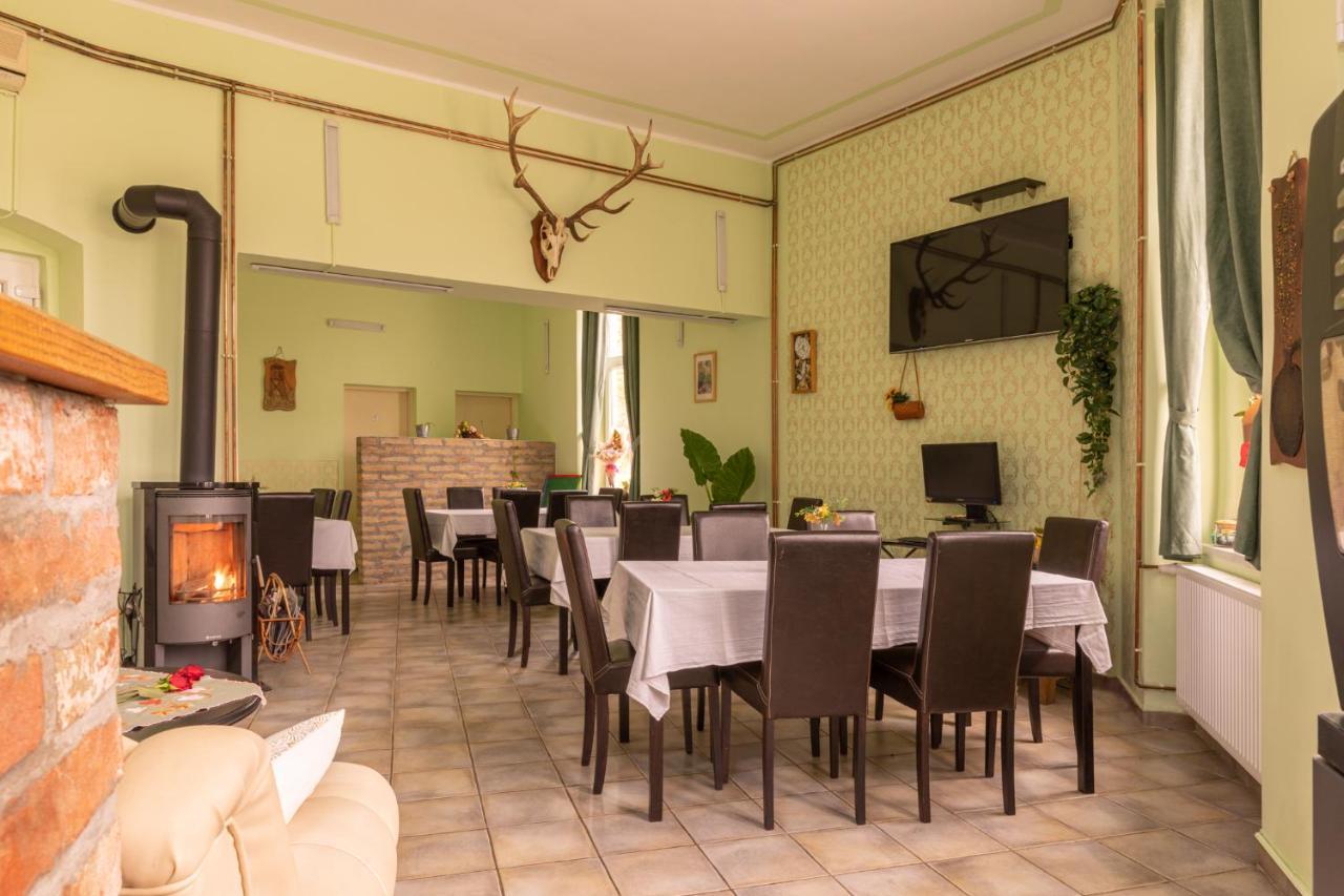 Kuca Za Odmor Baranjski Dvori Hotell Zmajevac Exteriör bild